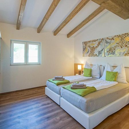 Apartamento Auszeit Steiraland Penthouse 9 Mit Grossen Balkon Und Parkplatz Leoben  Exterior foto